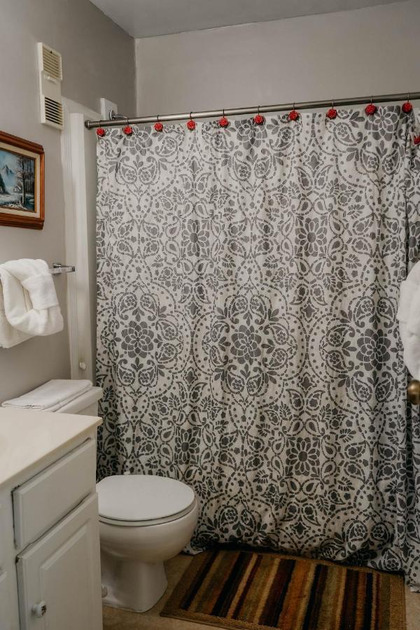 Smoky Mountains Studio With Balcony ガトリンバーグ エクステリア 写真